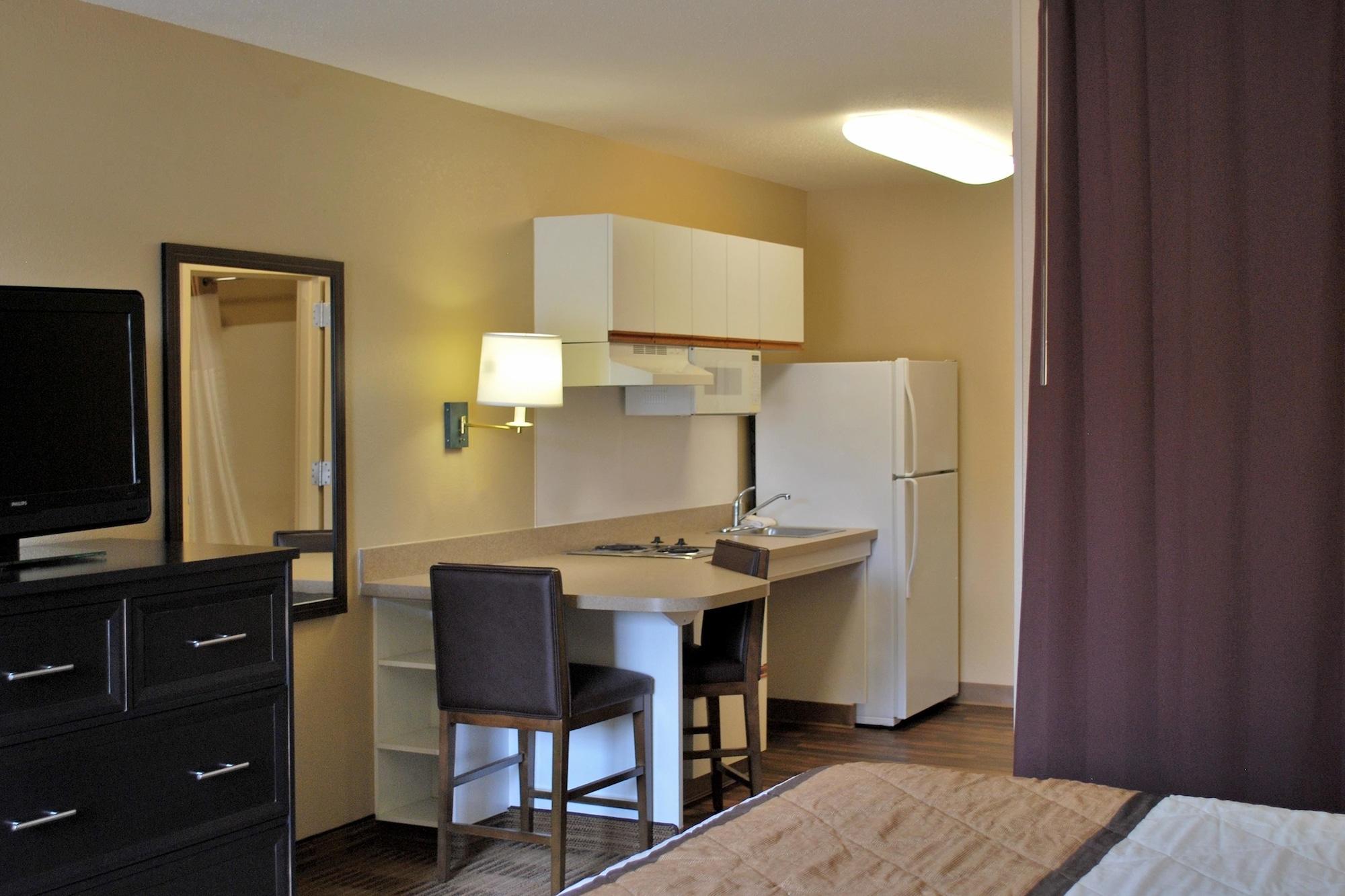 Extended Stay America Suites - Boston - Waltham - 52 4Th Ave Exterior foto