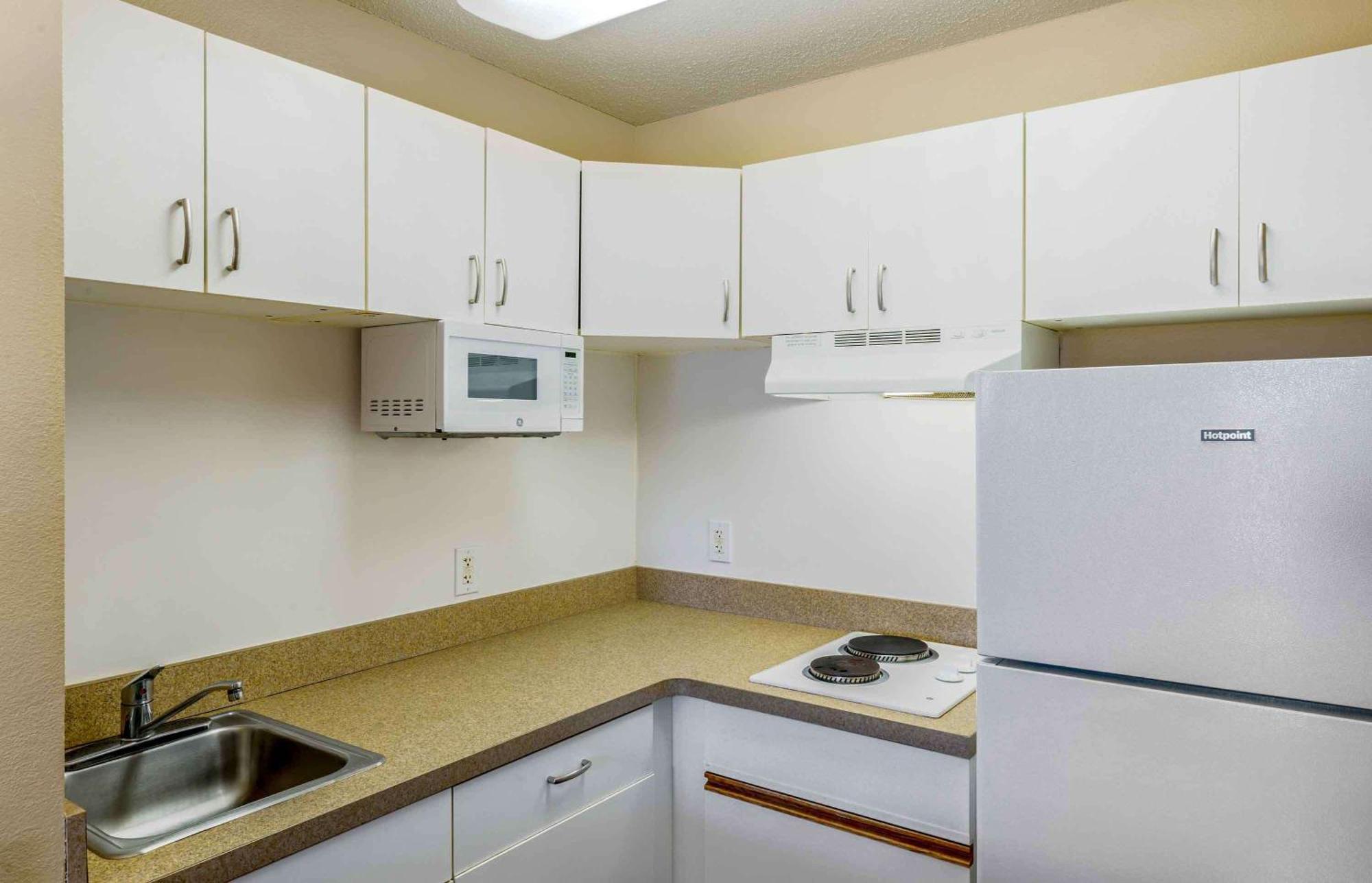 Extended Stay America Suites - Boston - Waltham - 52 4Th Ave Exterior foto