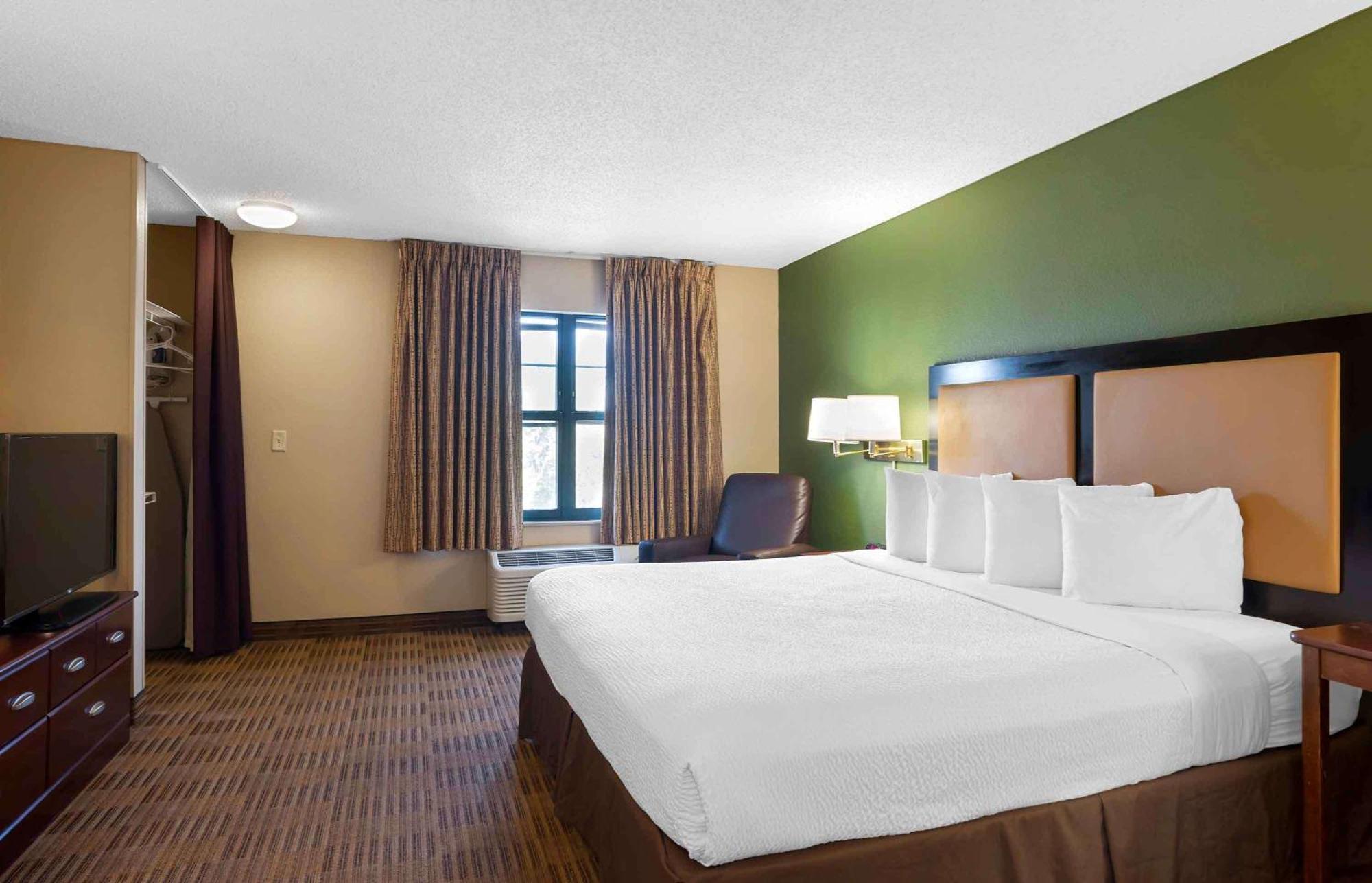 Extended Stay America Suites - Boston - Waltham - 52 4Th Ave Exterior foto